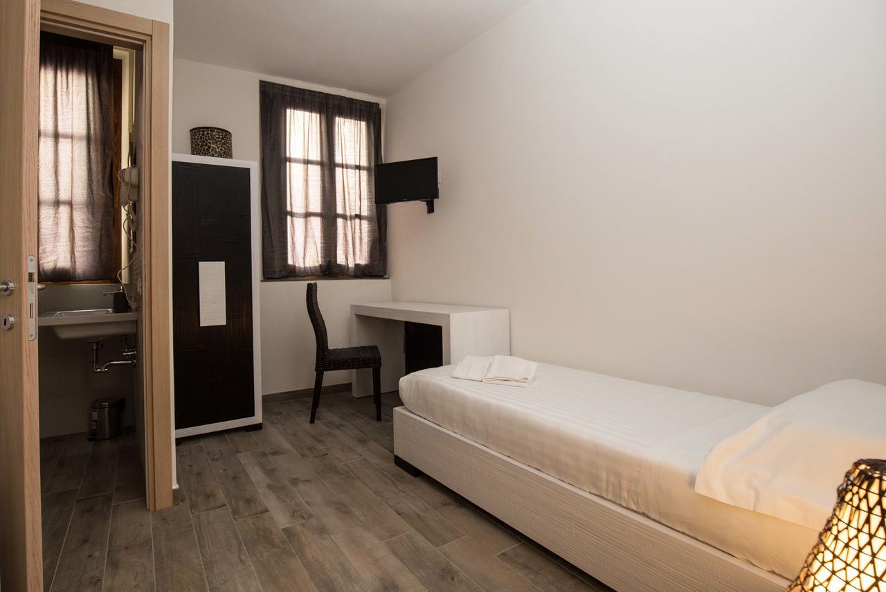 קלנצאנו Hotel Villa Bartolini מראה חיצוני תמונה